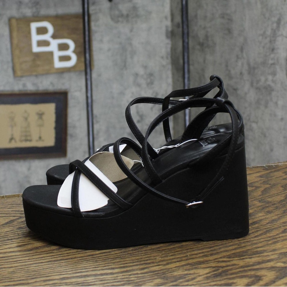 Wild Fable Ronnie Hells/Wedges - Picture 2 of 7